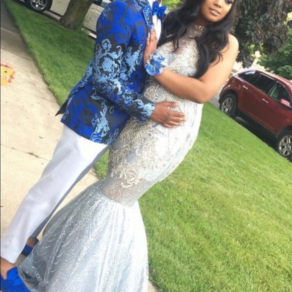 Prom Dress - Picture 2 of 4